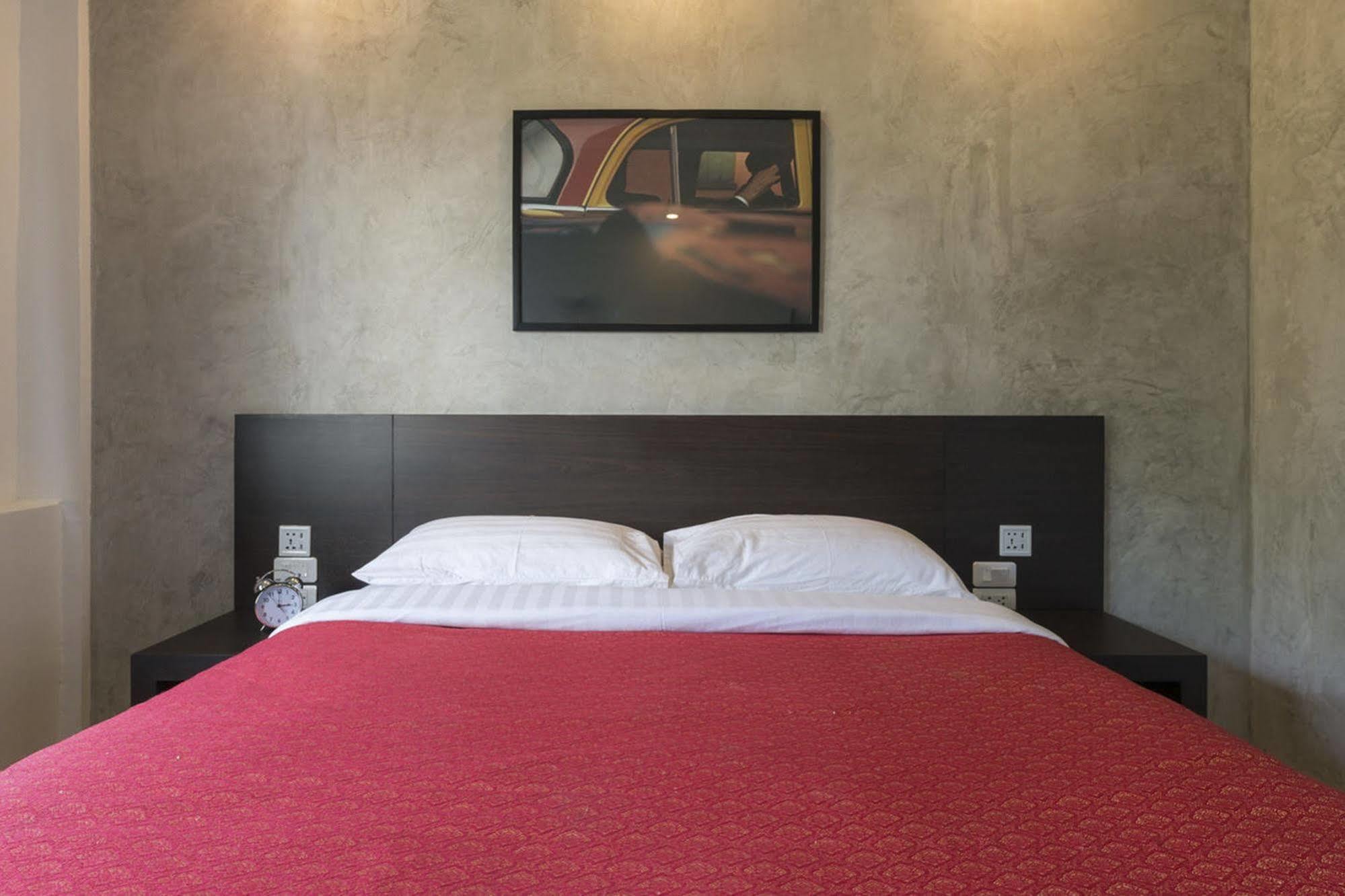 Bed and Breakfast Kama Bangkok Esterno foto
